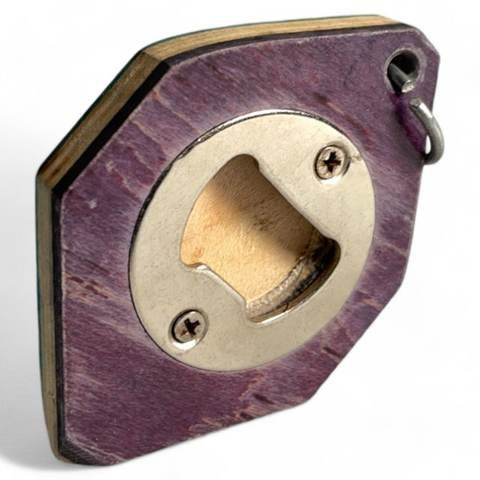Ouvre-bouteille en bois de skateboard recyclé hexagonal avec aimant (2" x 3" x 0,5"), photo 9
